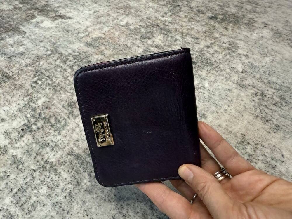 VINTAGE COACH VINTAGE DARK PURPLE LEATHER BIFOLD WALLET WITH COIN PURSE Rare